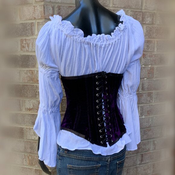 Crinkle Gauze Renaissance Pull Over Blouse with Flounced Sleeves - Picture 3 of 12